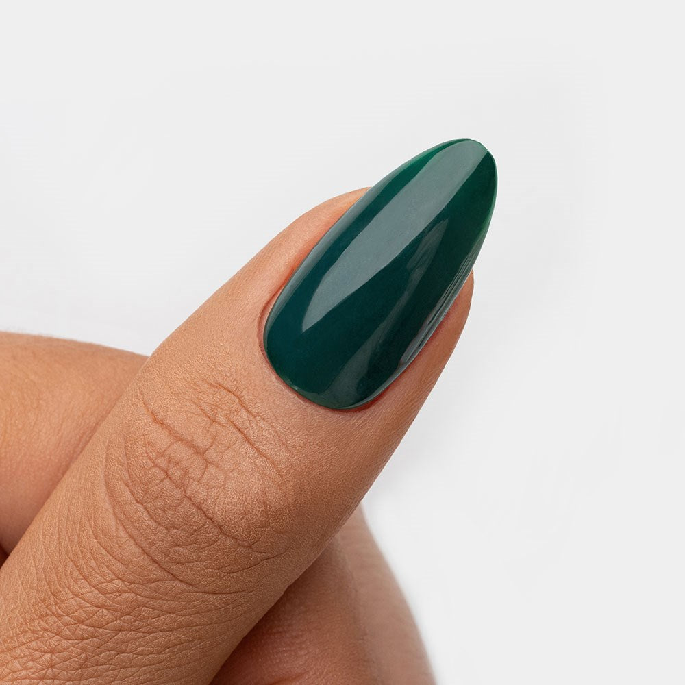 Gelous Ivy gel nail polish - photographed in New Zealand on model