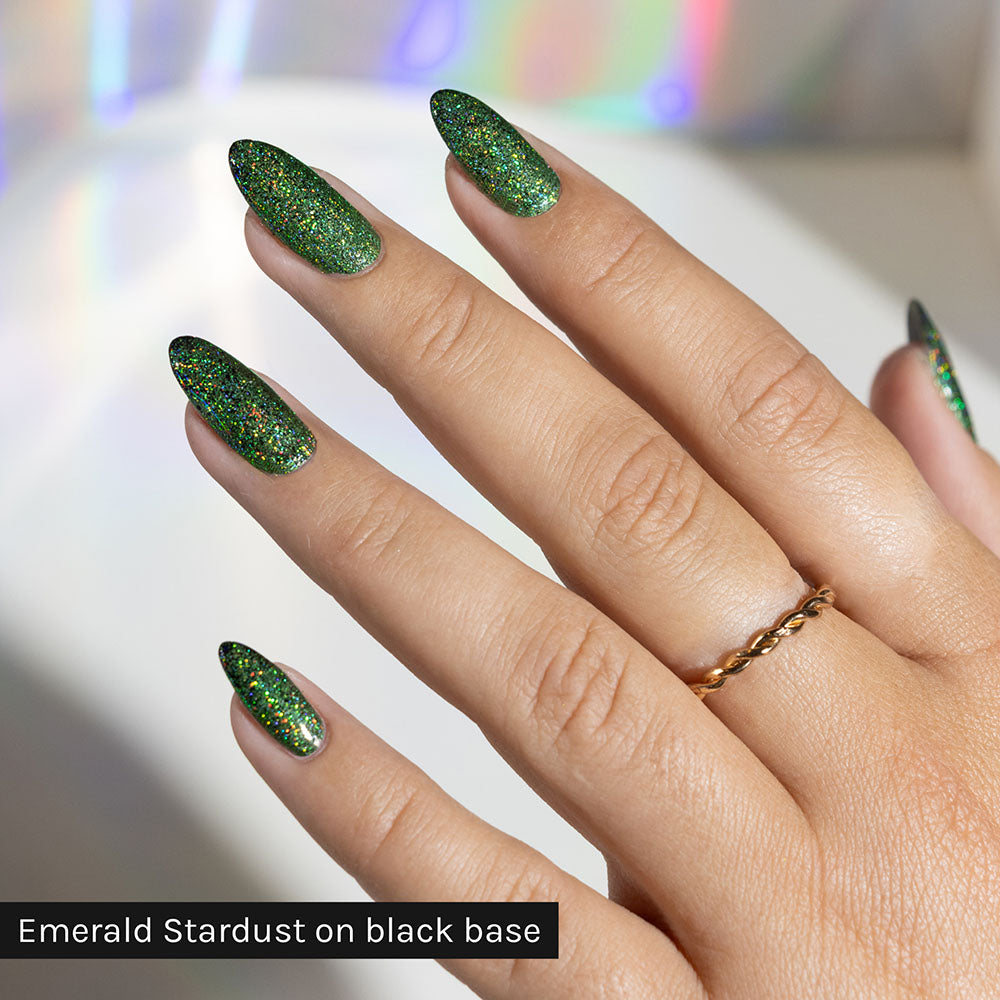 Gelous Emerald Stardust Chrome Powder - photographed in New Zealand on model